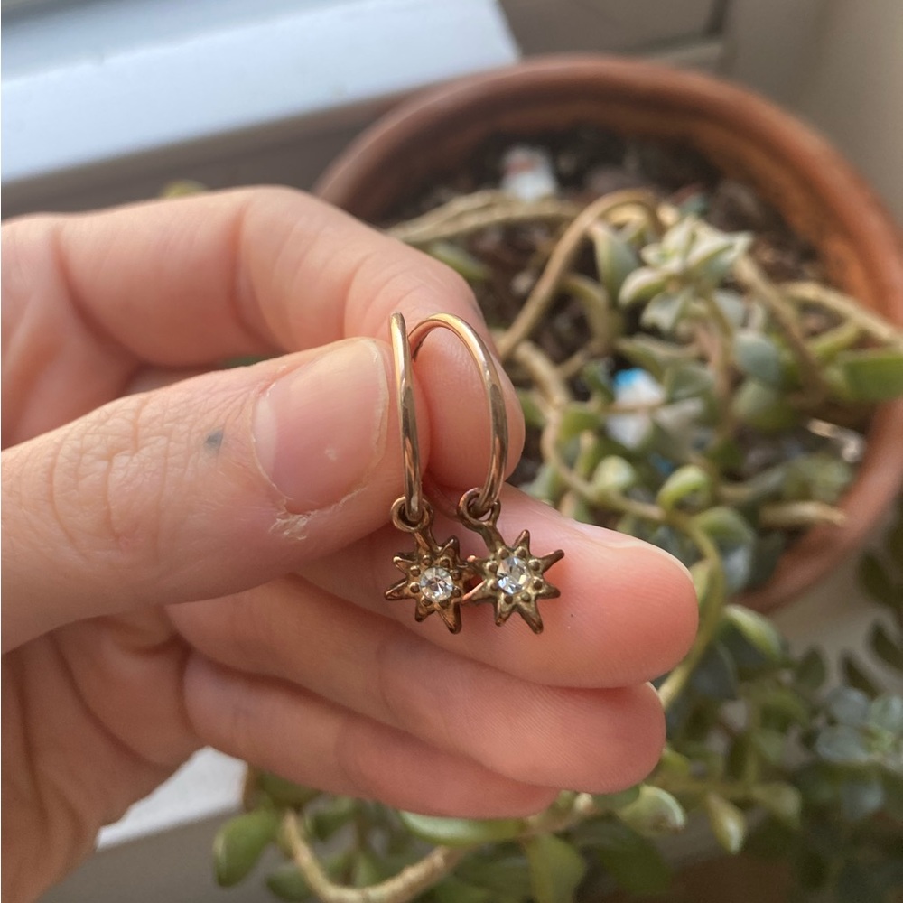 Gold Star Hoops